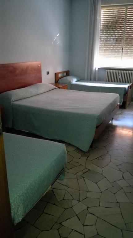 Hotel Mira Varese Habitación foto