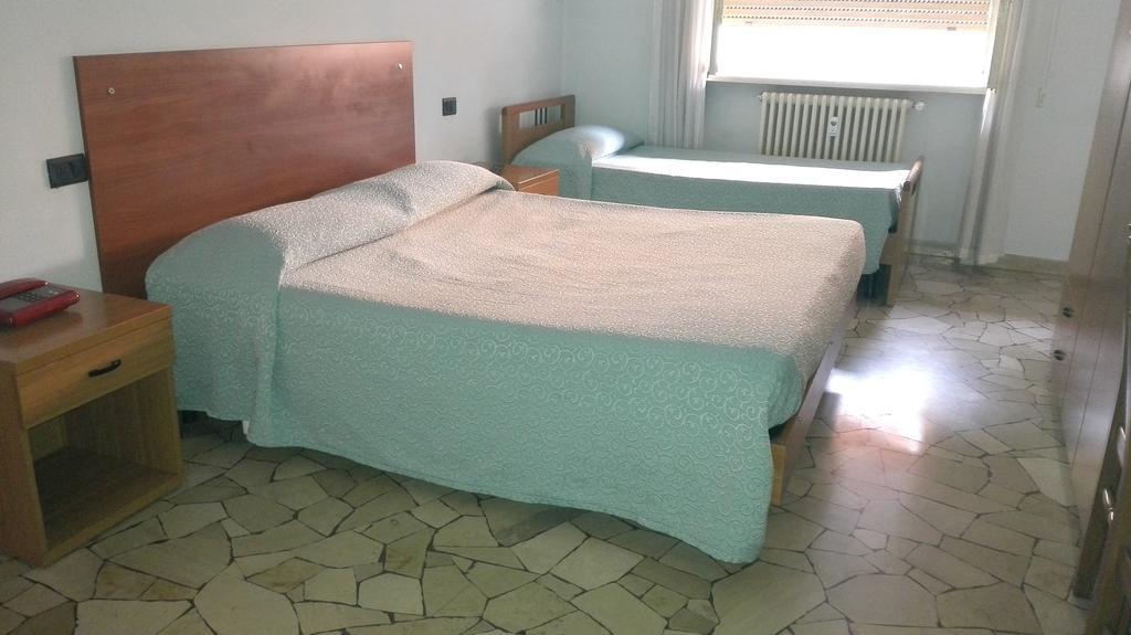 Hotel Mira Varese Habitación foto